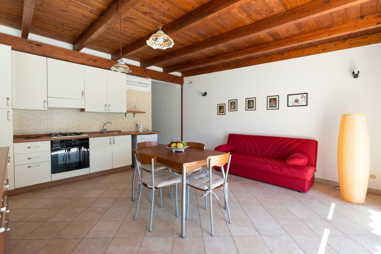 Villetta Cristal Sea Porto Cesareo Exterior foto